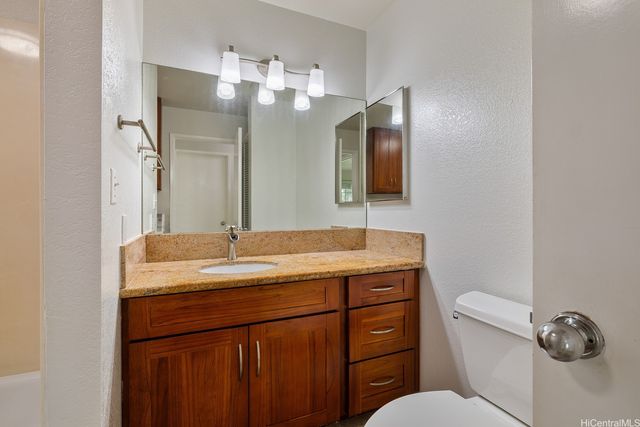 46-1062 Emepela Way 8S, Kaneohe, HI 96744