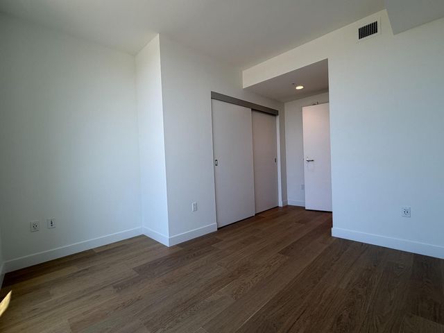 188 W Saint James Street 10814, San Jose, CA 95110