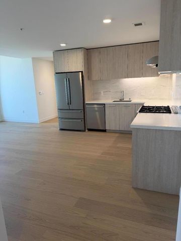 188 W Saint James Street 10814, San Jose, CA 95110