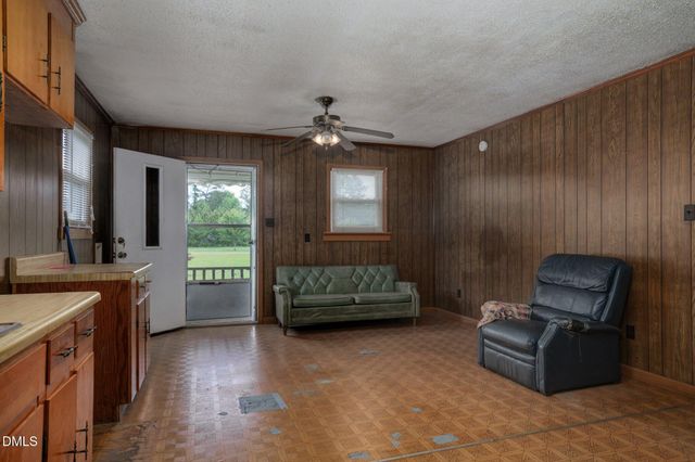 9932 Straight Gate Road, Whitakers, NC 27891