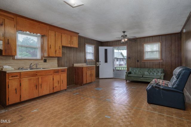 9932 Straight Gate Road, Whitakers, NC 27891