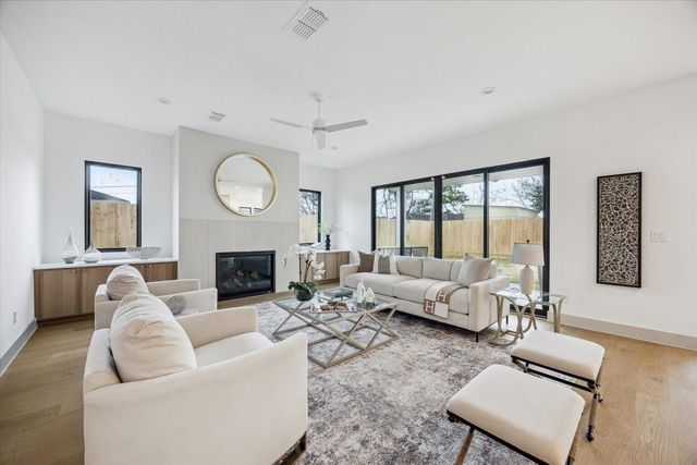 7210 Jalna Street, Houston, TX 77055