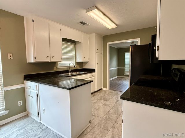 5733 NEELY Lane, Montgomery, AL 36116