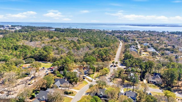6108 Harbor Oaks Drive, Southport, NC 28461