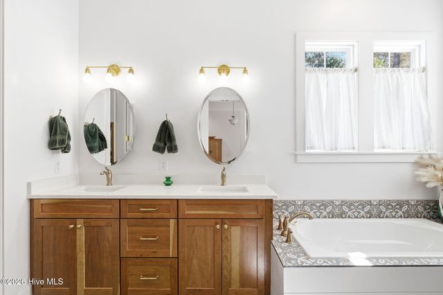 6108 Harbor Oaks Drive, Southport, NC 28461