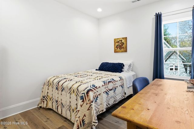 6108 Harbor Oaks Drive, Southport, NC 28461