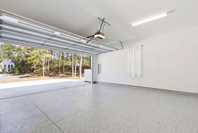 6108 Harbor Oaks Drive, Southport, NC 28461