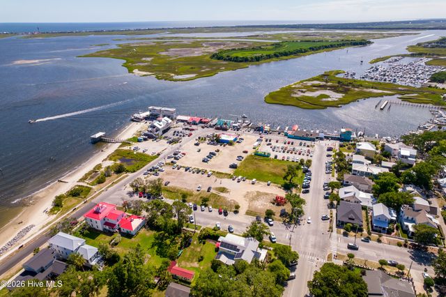 6108 Harbor Oaks Drive, Southport, NC 28461