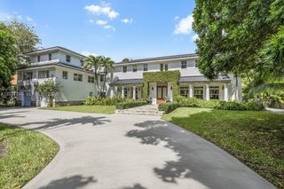 6845 SW 98th St, Pinecrest, FL 33156