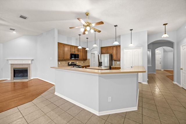 4902 Bonny Loch Lane, Houston, TX 77084