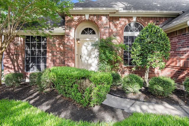 4902 Bonny Loch Lane, Houston, TX 77084