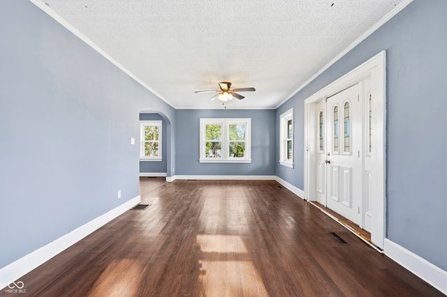 609 W Washington Street, Alexandria, IN 46001