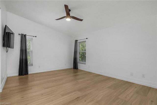 401 Countryside DR, Naples, FL 34104