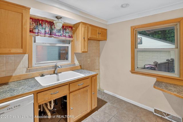 3230 Stabler Street, Lansing, MI 48910