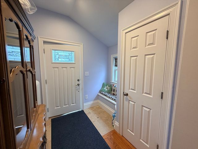341 Linwood Ave 2, Newton, MA 02460