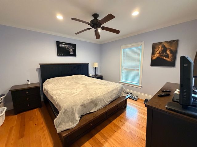 341 Linwood Ave 2, Newton, MA 02460