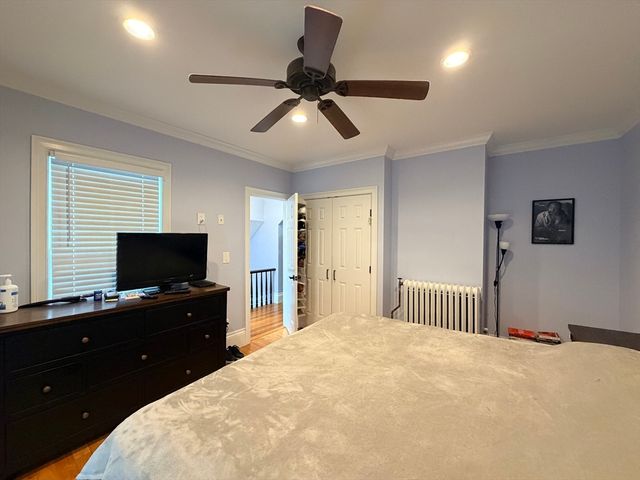 341 Linwood Ave 2, Newton, MA 02460
