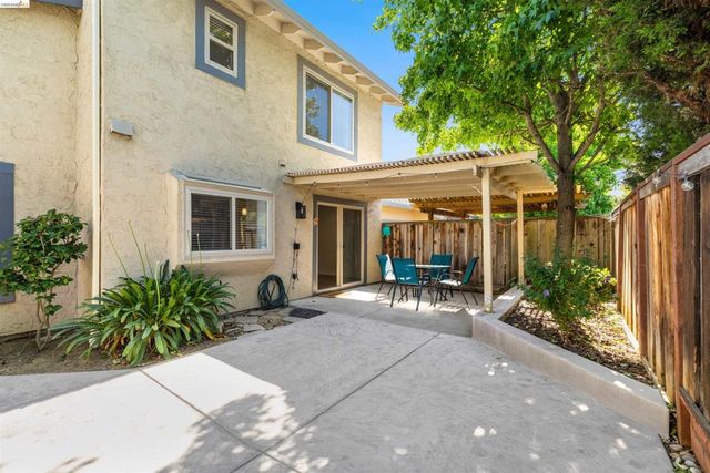 2135 Rock Pass Pl, Martinez, CA 94553