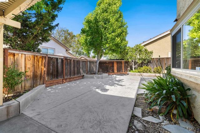 2135 Rock Pass Pl, Martinez, CA 94553