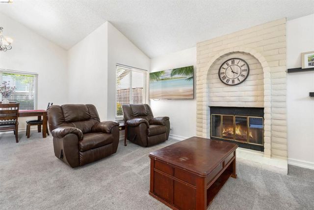 2135 Rock Pass Pl, Martinez, CA 94553