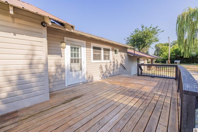 513 W Lockridge Street, Mayfield, KY 42066