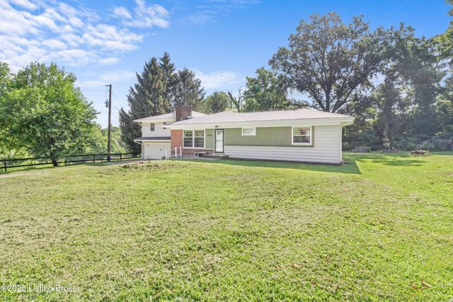 5901 S Watterson Trail, Louisville, KY 40291