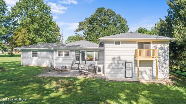 5901 S Watterson Trail, Louisville, KY 40291