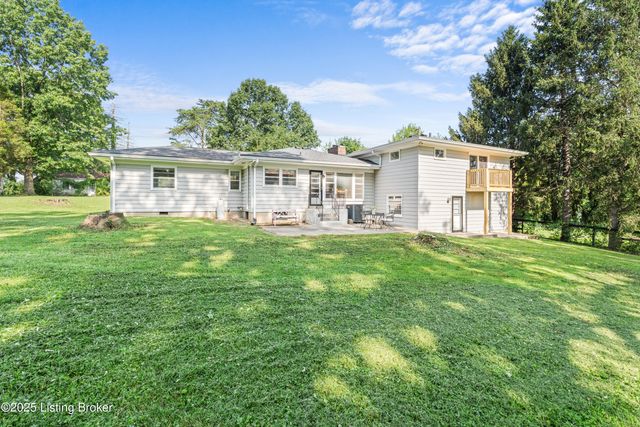 5901 S Watterson Trail, Louisville, KY 40291