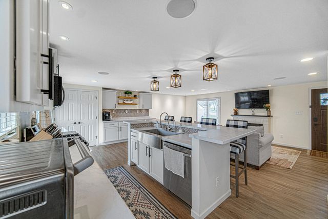 10740 Forestdale Street, St. John, IN 46373