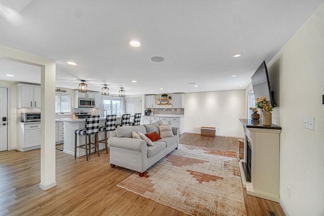 10740 Forestdale Street, St. John, IN 46373