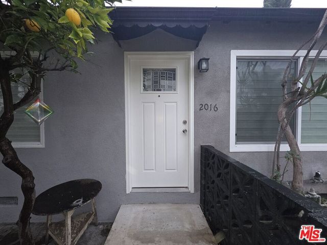 2012 S Holt Avenue 2016, Los Angeles, CA 90034