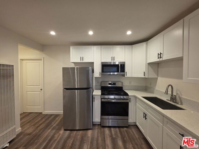 2012 S Holt Avenue 2016, Los Angeles, CA 90034