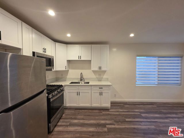 2012 S Holt Avenue 2016, Los Angeles, CA 90034