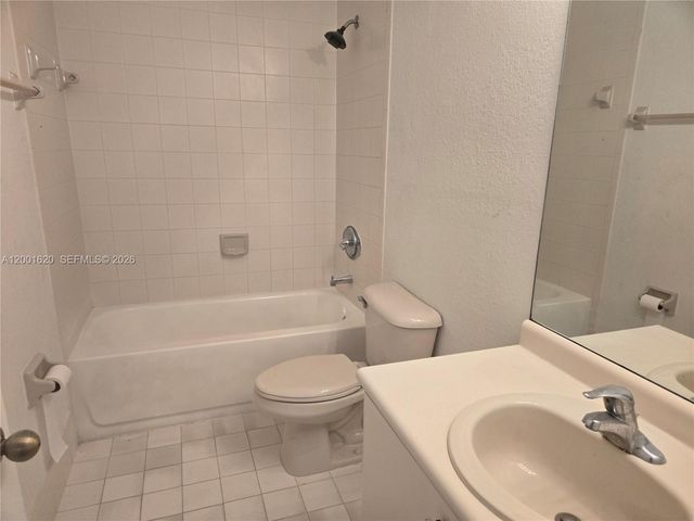 2731 SE 17th Ave 210, Homestead, FL 33035