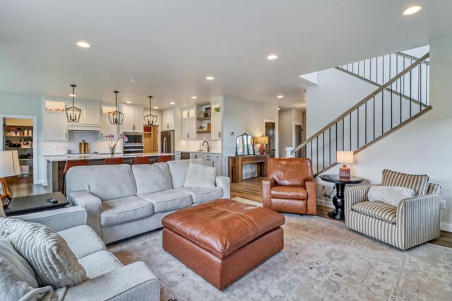 4752 Prairie Pond Crossing S, Fargo, ND 58104