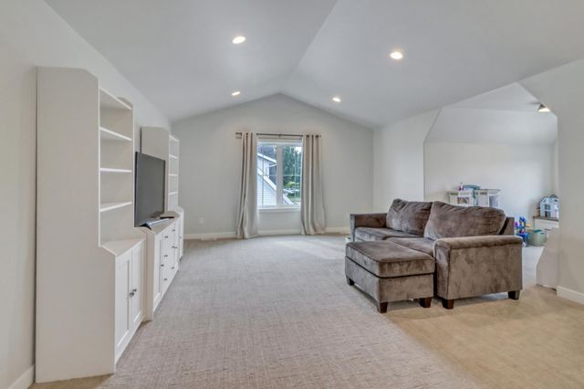 4752 Prairie Pond Crossing S, Fargo, ND 58104