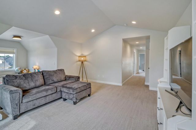 4752 Prairie Pond Crossing S, Fargo, ND 58104