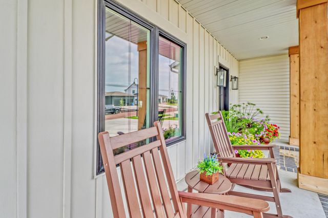 4752 Prairie Pond Crossing S, Fargo, ND 58104