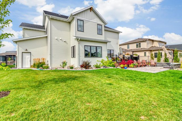 4752 Prairie Pond Crossing S, Fargo, ND 58104