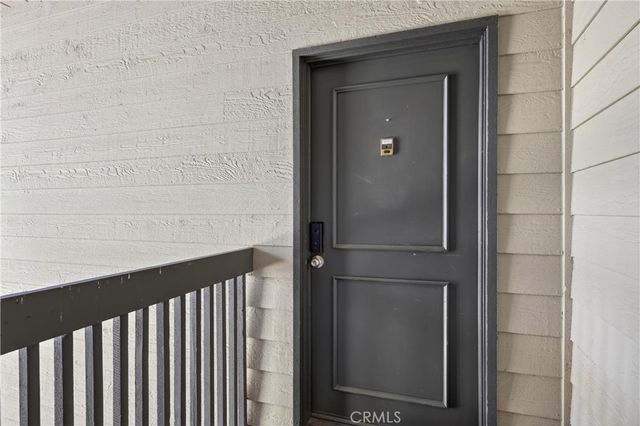 3535 Banbury 14, Riverside, CA 92505