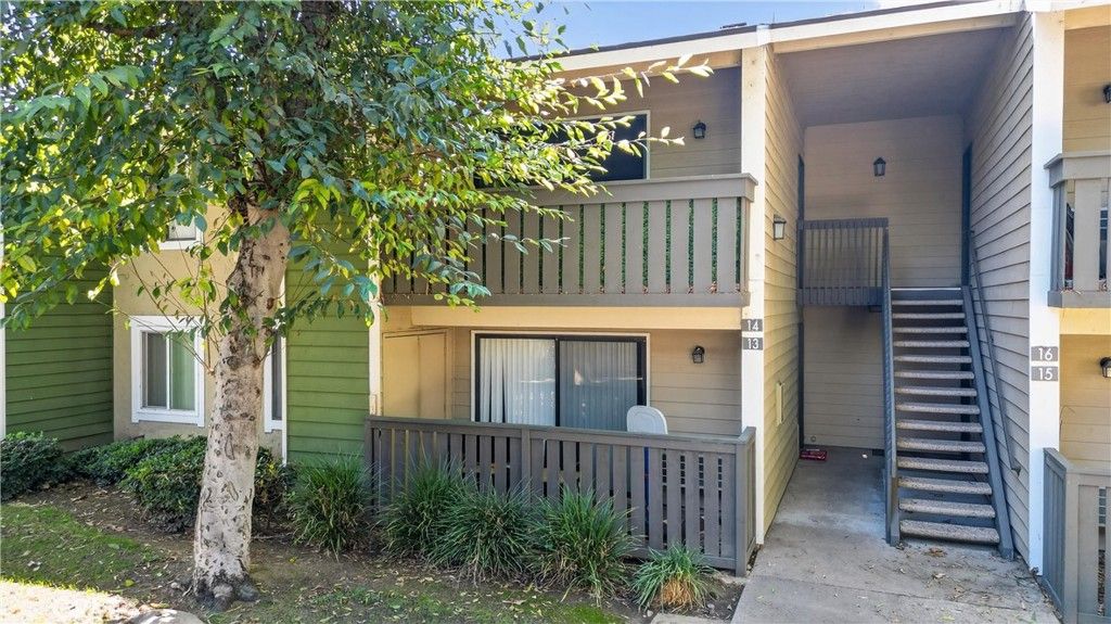 3535 Banbury 14, Riverside, CA 92505