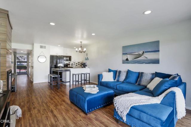 619 Sunfish Way, Port Hueneme, CA 93041