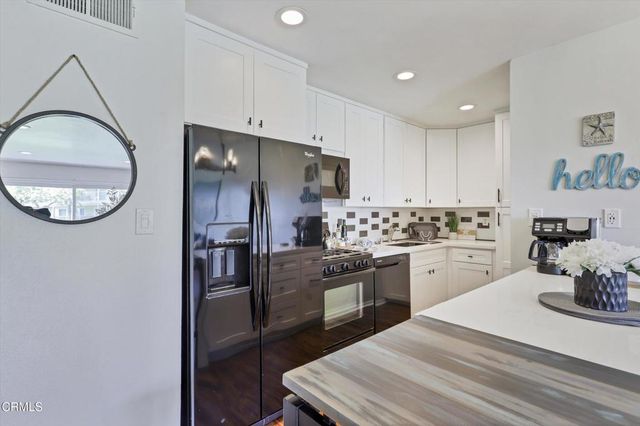 619 Sunfish Way, Port Hueneme, CA 93041