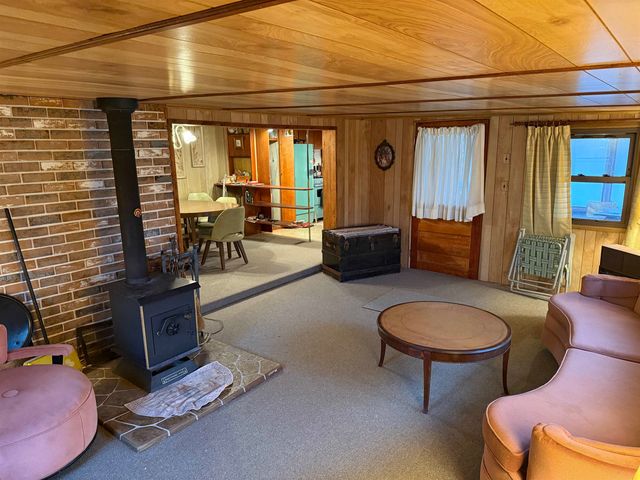 9544 W 34 Road, Harrietta, MI 49638