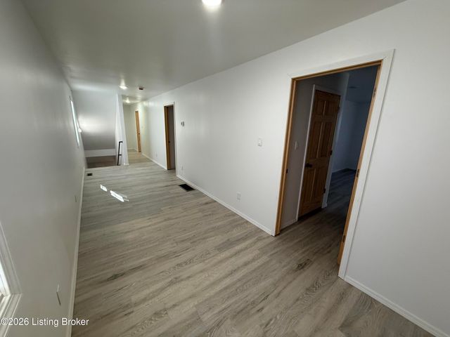 12411 Berrytown Rd, Louisville, KY 40223