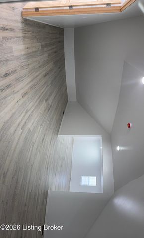 12411 Berrytown Rd, Louisville, KY 40223