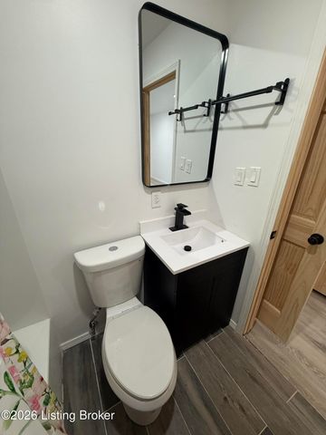 12411 Berrytown Rd, Louisville, KY 40223