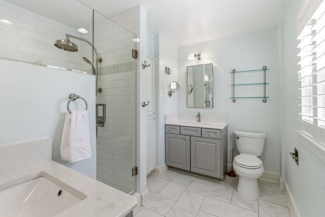441 N Roosevelt Ave., Wichita, KS 67208