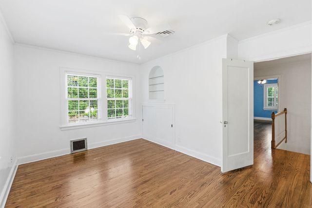 441 N Roosevelt Ave., Wichita, KS 67208