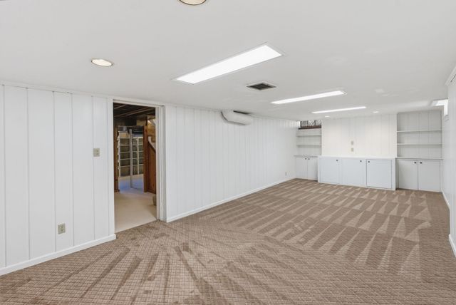 441 N Roosevelt Ave., Wichita, KS 67208